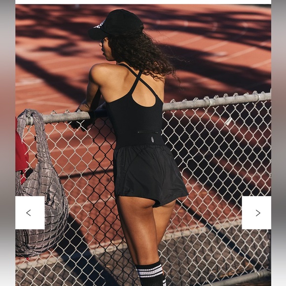 Free People Movement Righteous Runsie Workout Onesie Shorts Size Large Black - Picture 2 of 6
